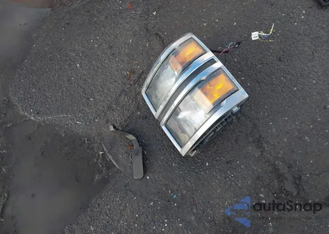 2015 Chevrolet Silverado 1500 1Lt from USA, damaged, VIN 3GCPCRECXFG251724